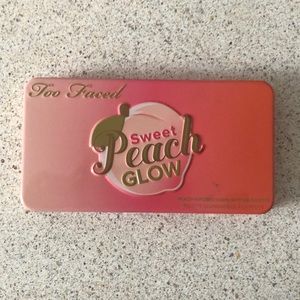 Too Faced Peach glow palette